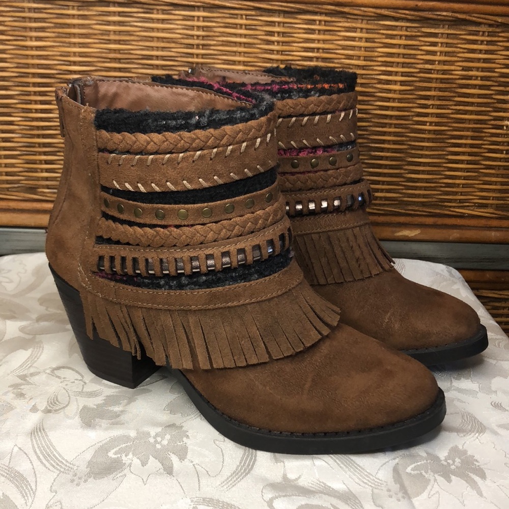 Mudd Braid and Fringe Boho Booties Block Heel 6.5